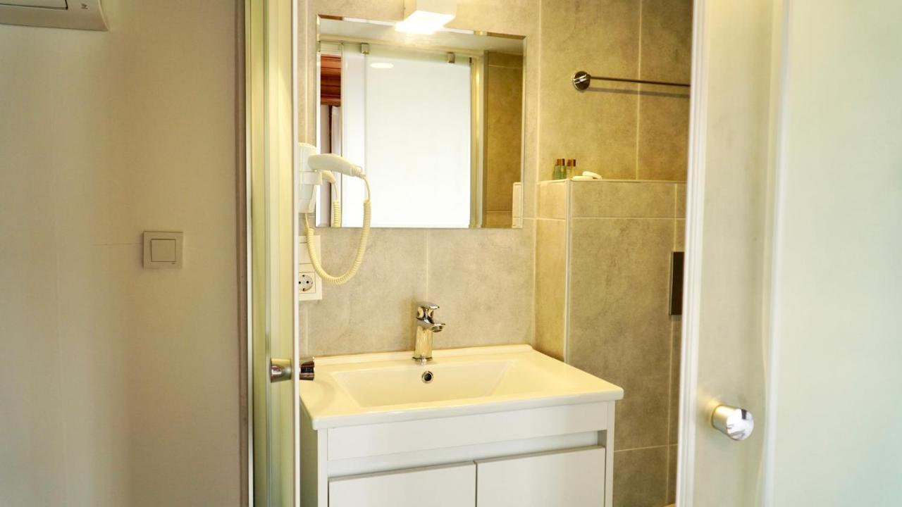 Qonaq Hotel & Suites イスタンブール エクステリア 写真